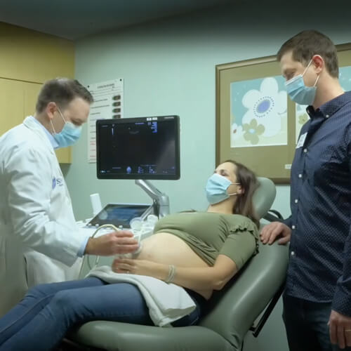Parents experiencing the Fetal Heart Program at SSM Health Cardinal Glennon