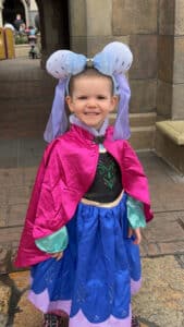 Cardinal Glennon patient Bristol dressed as Ana from Frozen